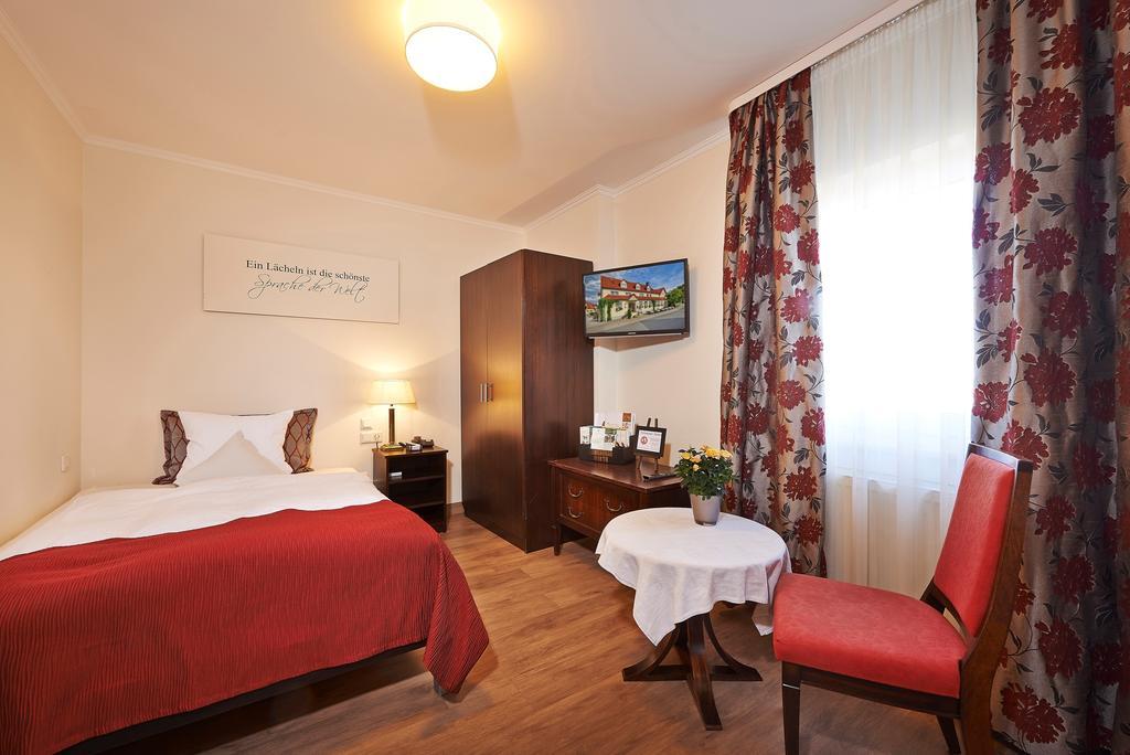Brauereigasthof Zum Loewenbraeu アーデルスドルフ 部屋 写真