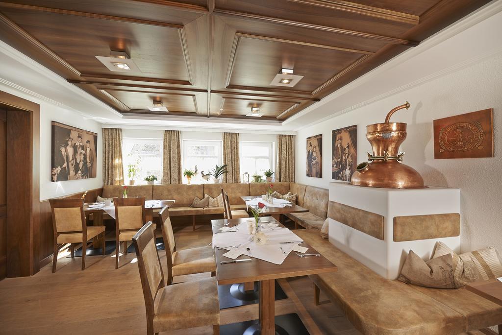 Brauereigasthof Zum Loewenbraeu アーデルスドルフ エクステリア 写真