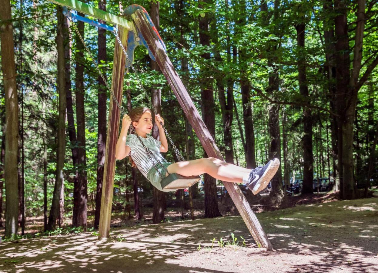 Brauereigasthof Zum Loewenbraeu アーデルスドルフ エクステリア 写真