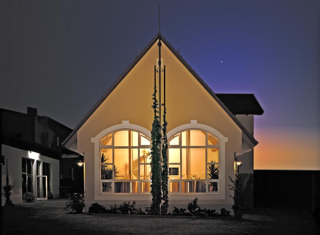 Brauereigasthof Zum Loewenbraeu アーデルスドルフ エクステリア 写真